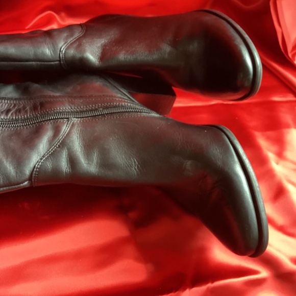 Audrey Brooke Dallas Leather High Boots - Picture 7 of 7